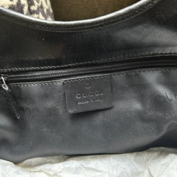 Gucci Jackie Bardot Handbag - Picture 4 of 7